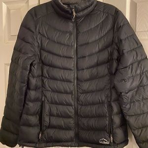 LL Bean Ladies Down Jacket, Exellent Condition, Size Medium